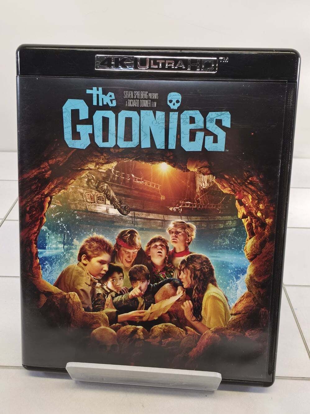 Goonies, The (4K Ultra HD + Blu-ray) [4K UHD] blu_ray Used - VG
